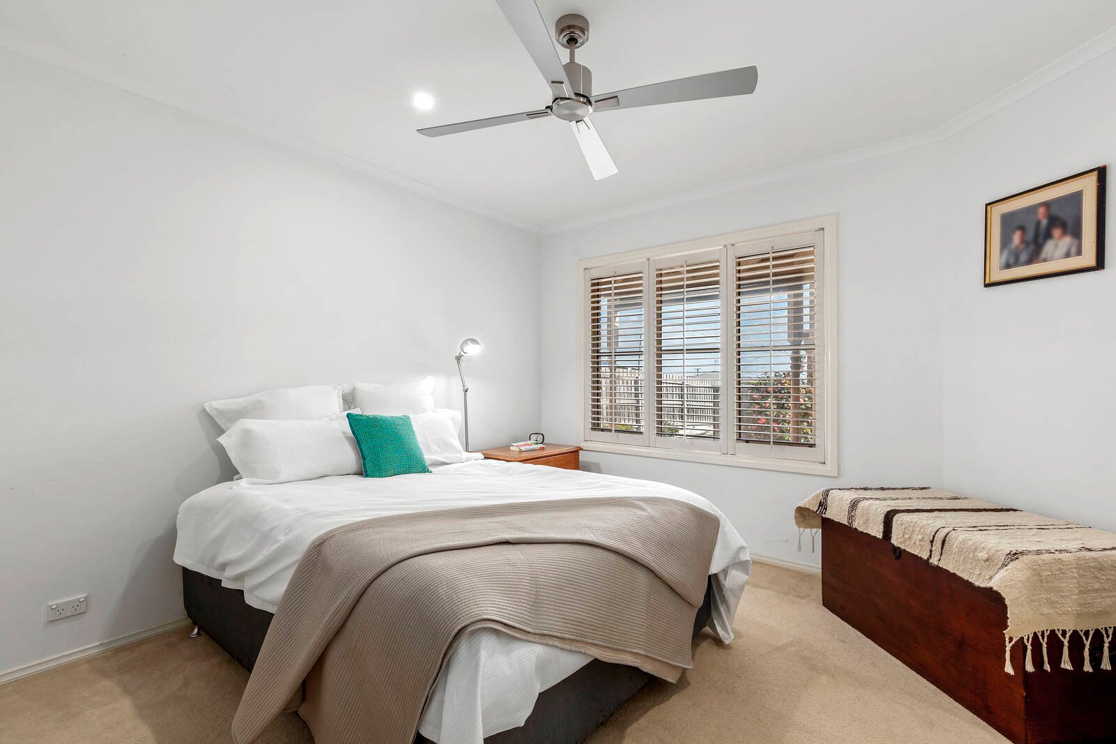 Real Estate and Property in 2/100 Kensington Road, Leopold, VIC