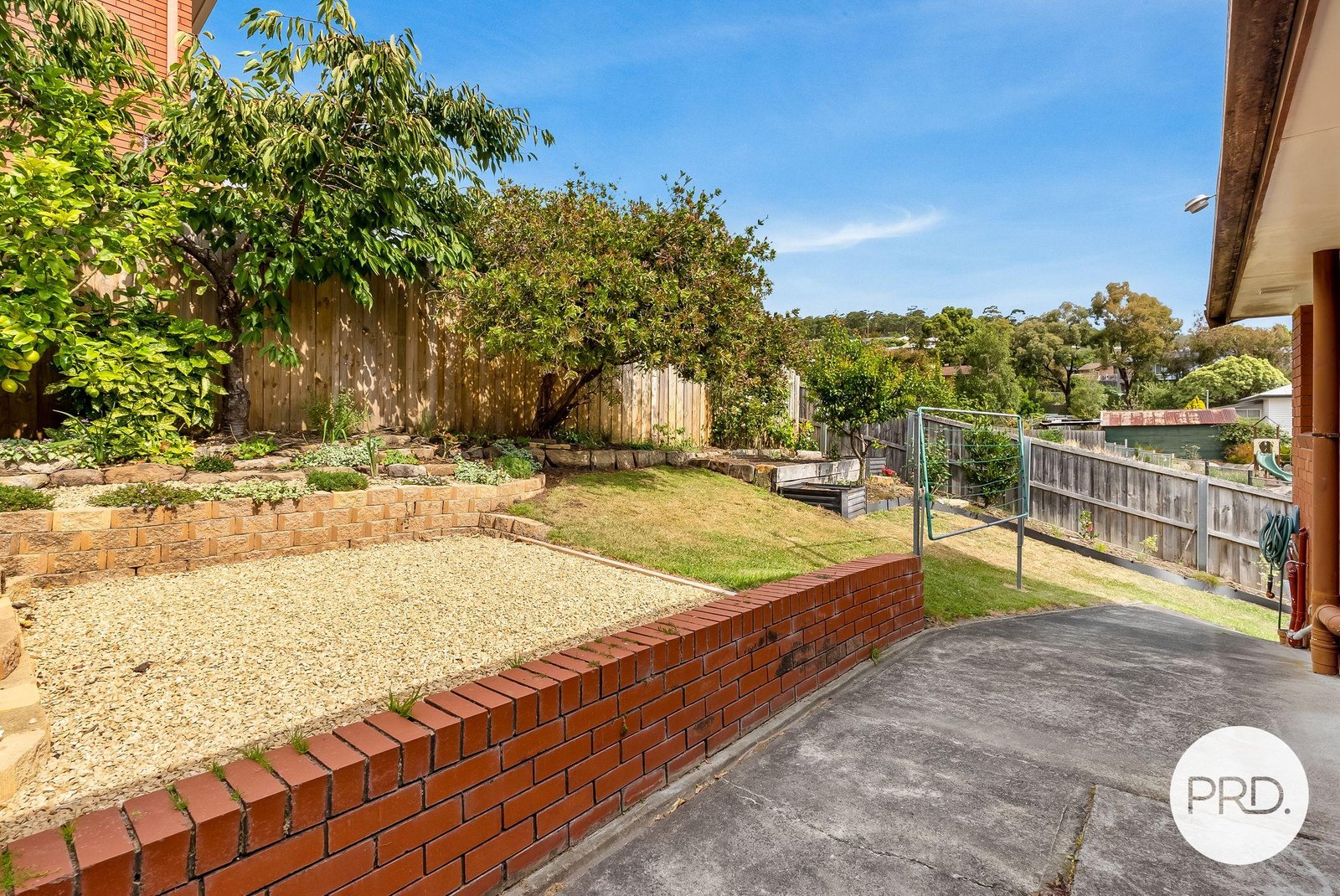 2/100 Pottery Road LENAH VALLEY 13