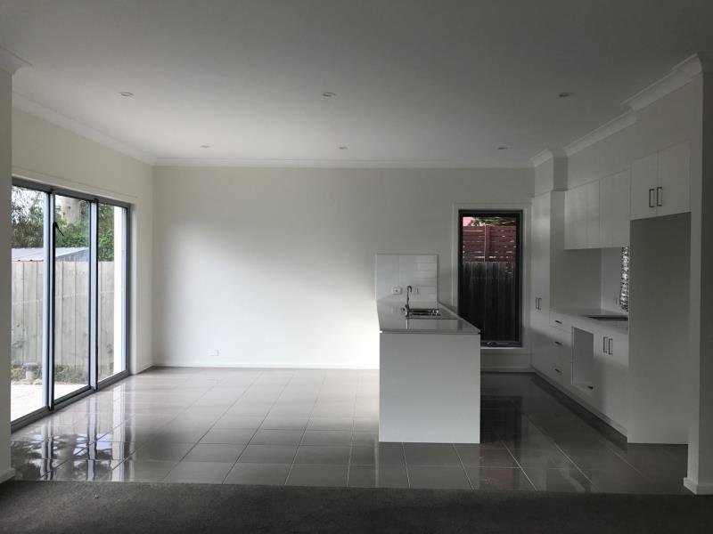 Gallery: 2/101 Gertrude Street