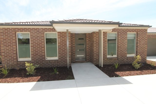 2/101 Spencer Street SEBASTOPOL 14