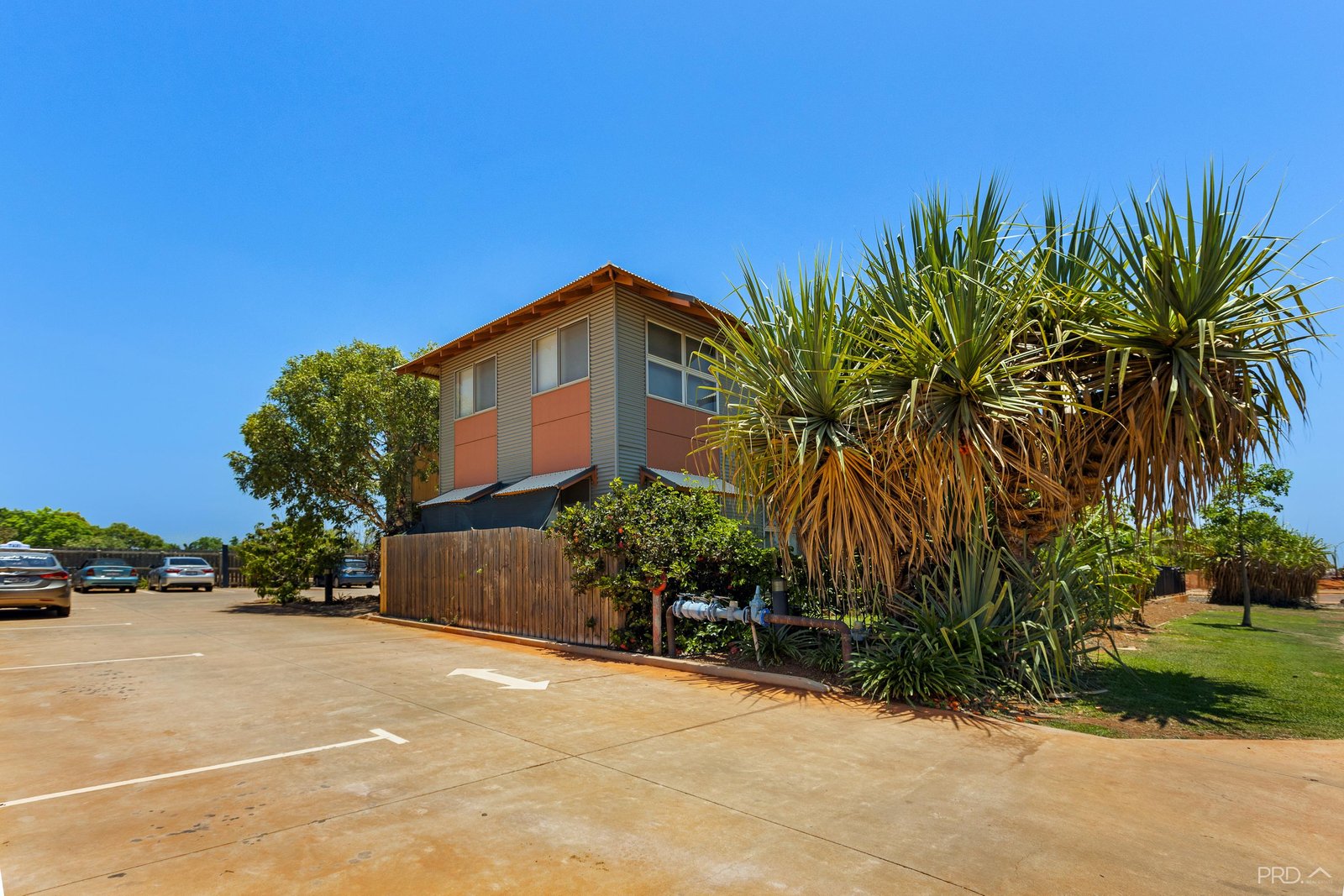 2/101 Tanami Drive BILINGURR 9