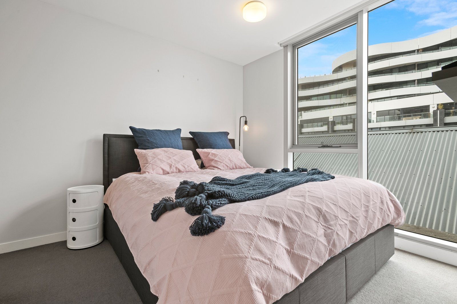 Gallery: 210/101 Bay Street