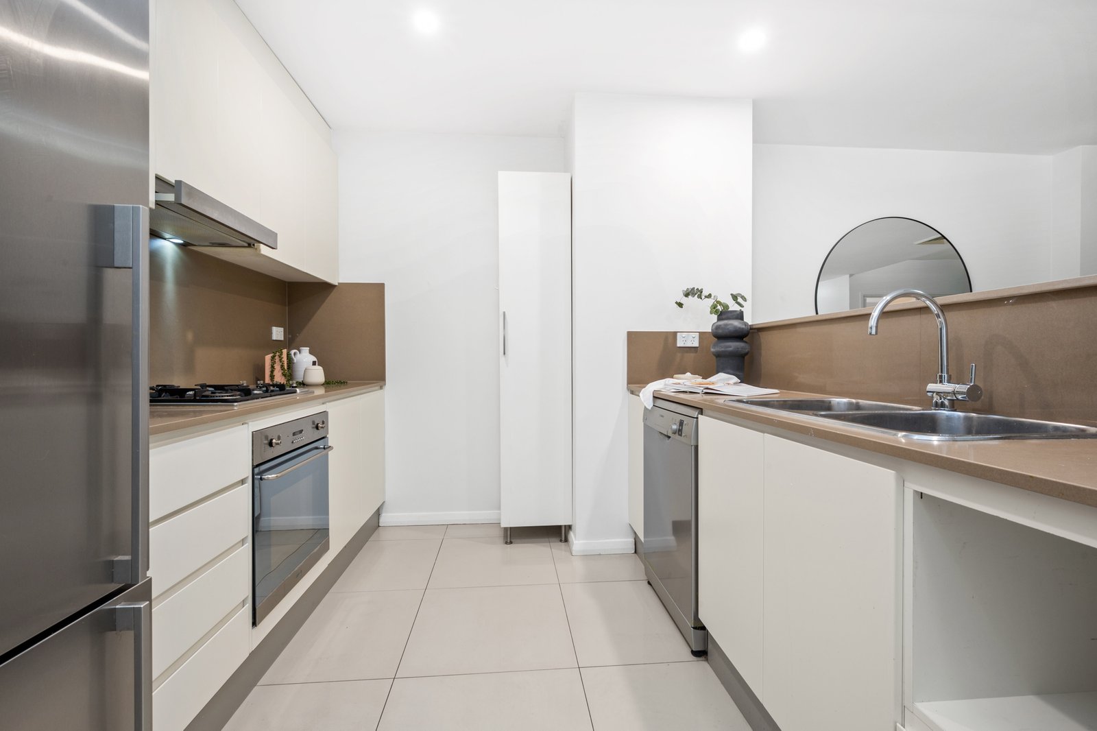 2101/43-45 Wilson Street BOTANY 6