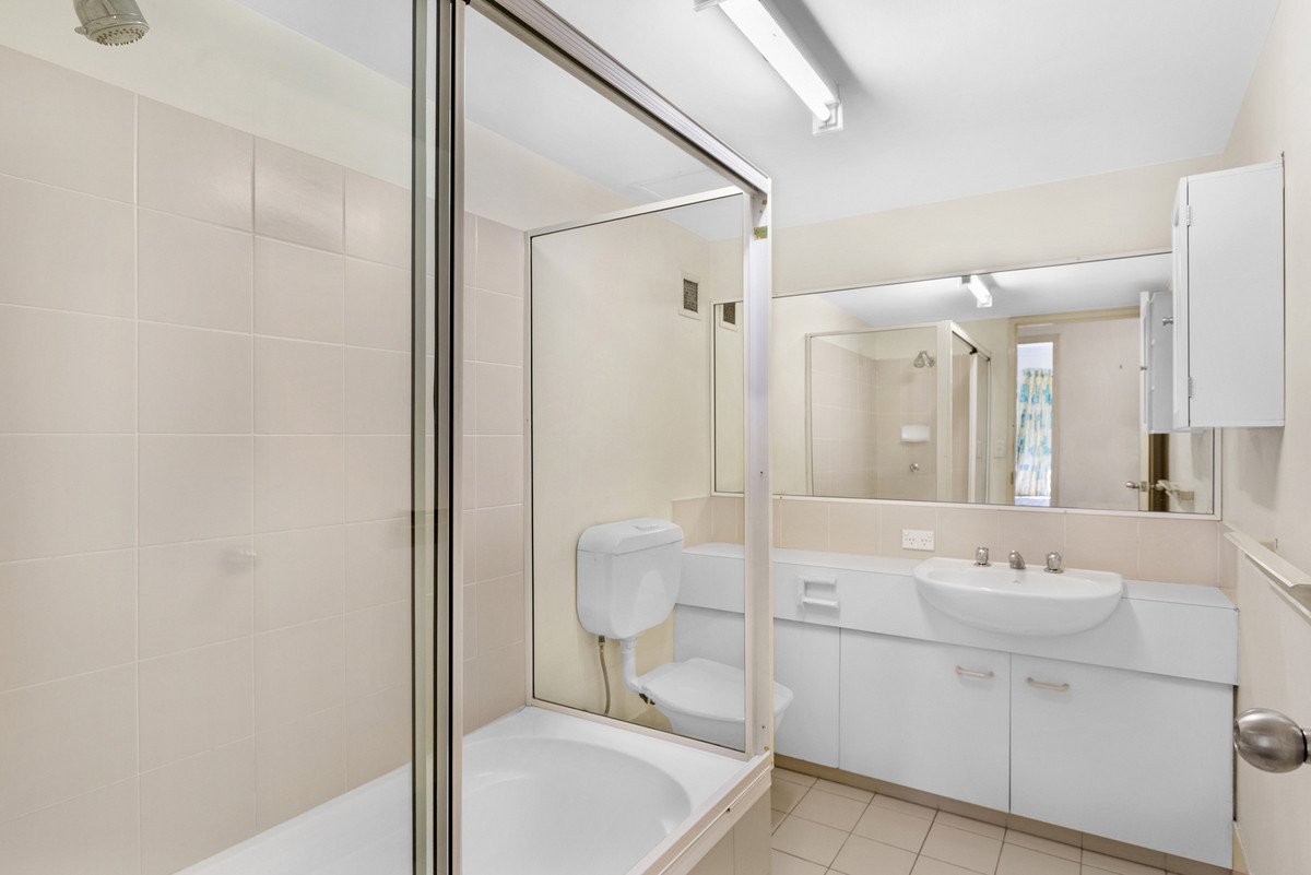 210/19 Burleigh Street Burleigh Heads 11