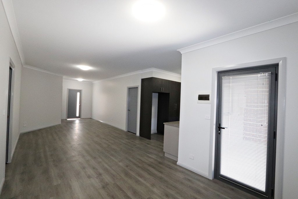 2/102 Winton Street TUMBARUMBA 2