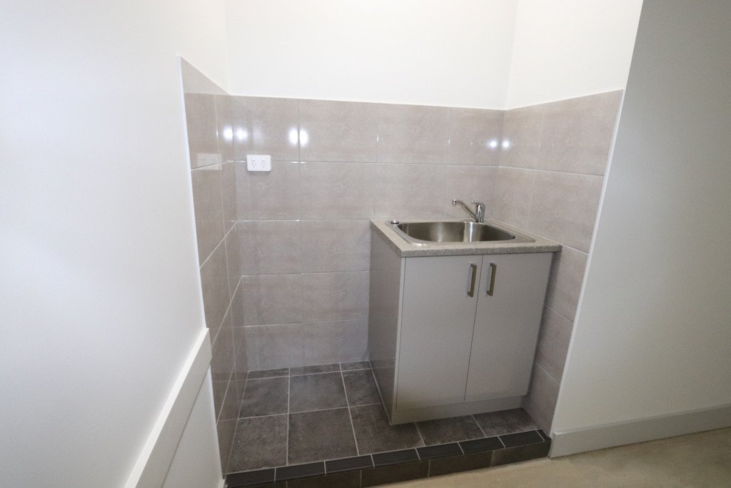 2/102 Winton Street TUMBARUMBA 9