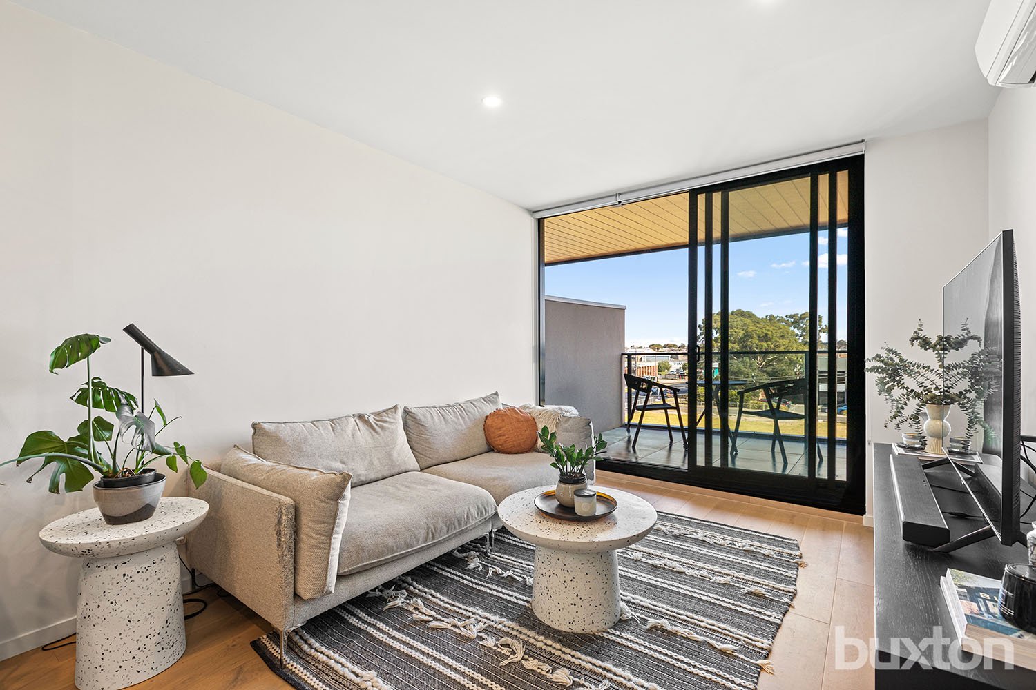 Gallery: 210/215 Chesterville Road