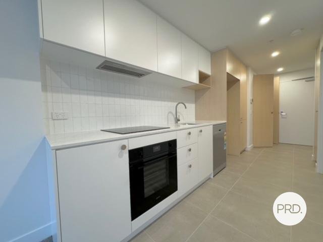 210/220 Melrose Drive PHILLIP 5