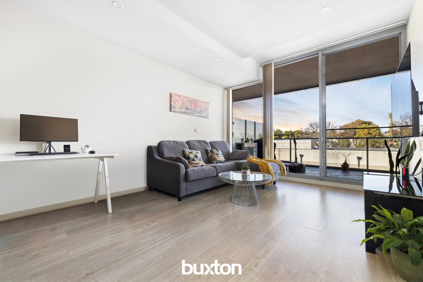 Gallery: 210/286-290 Blackburn Road