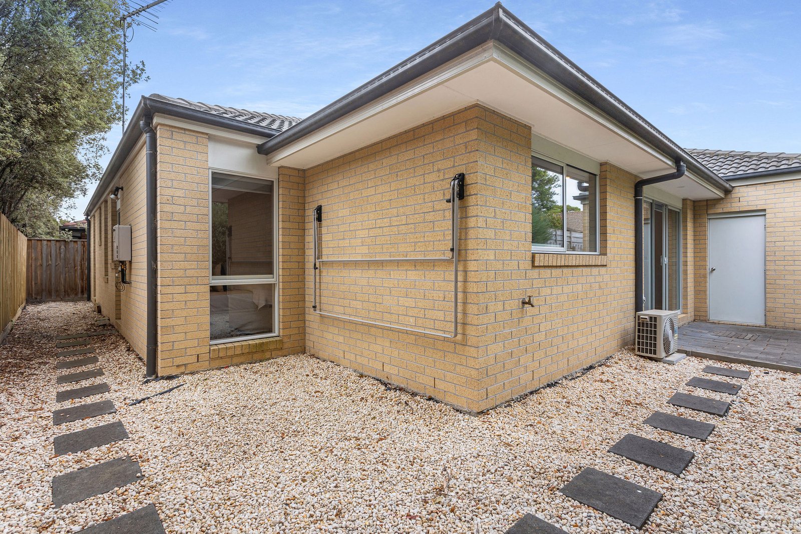 2/103 Burgess Drive, Langwarrin, 3910