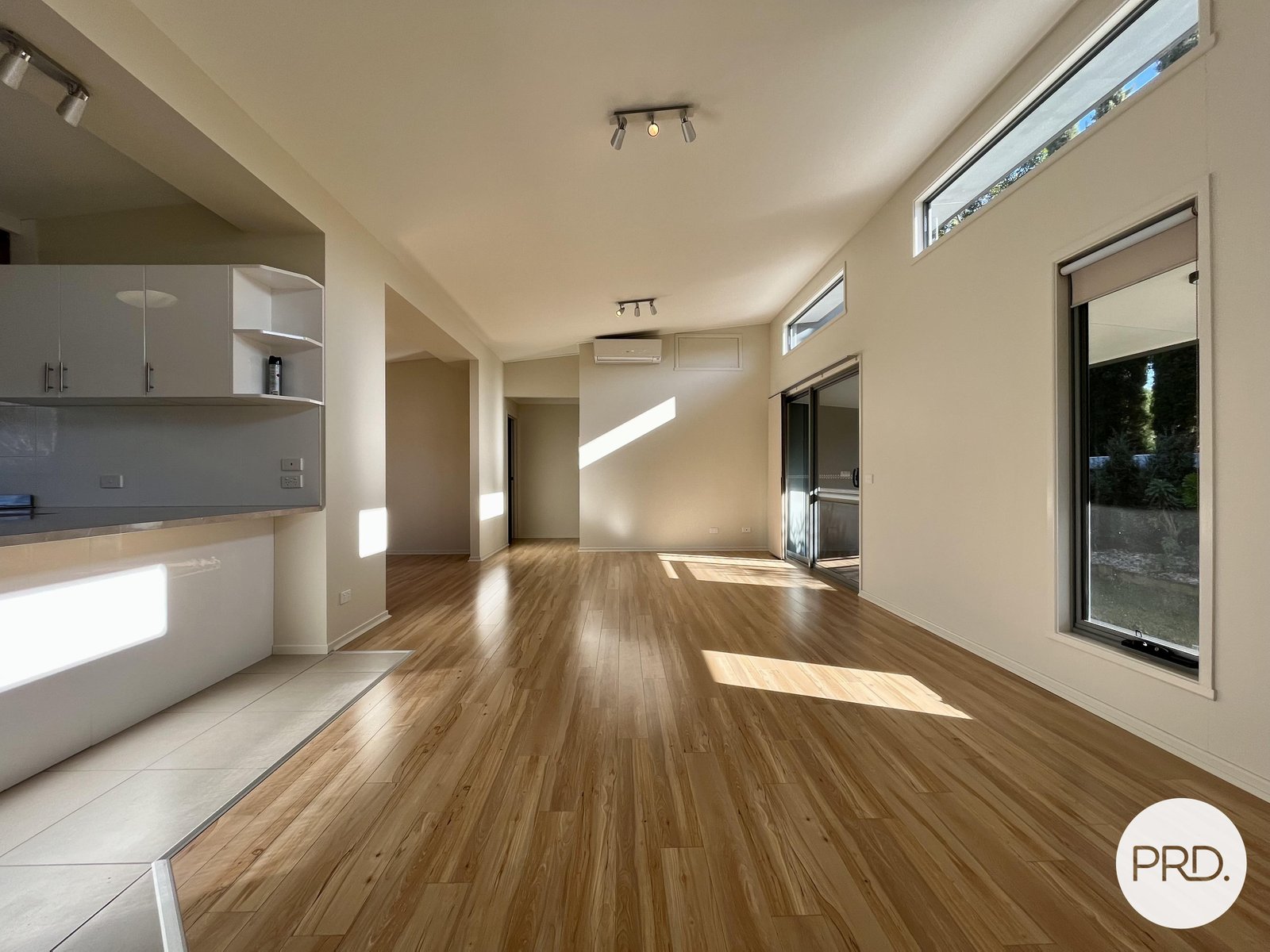 2/1033 Bralgon Street NORTH ALBURY 7