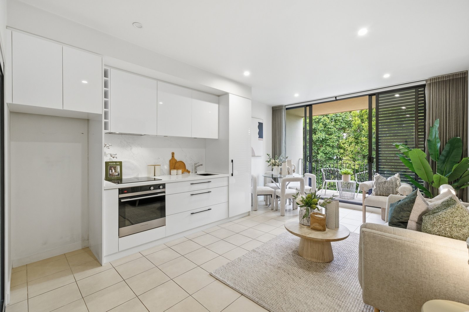 Gallery: 210/33 Cliveden Close