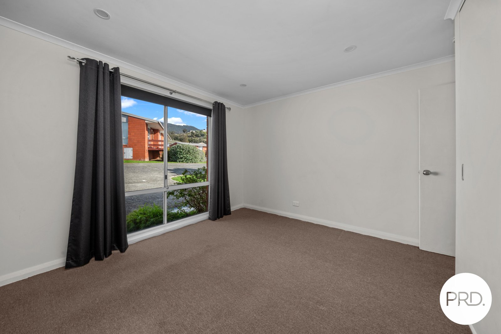 2/104 Abbotsfield Road CLAREMONT 6