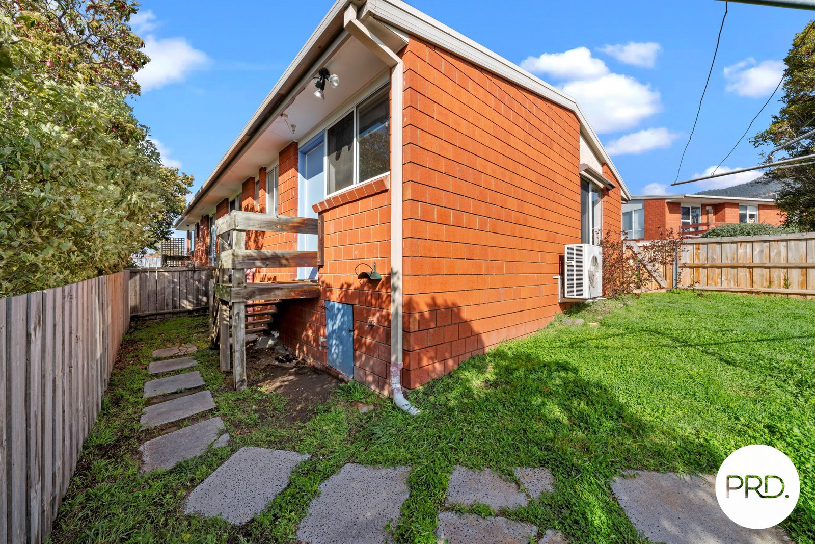 2/104 Abbotsfield Road CLAREMONT 10