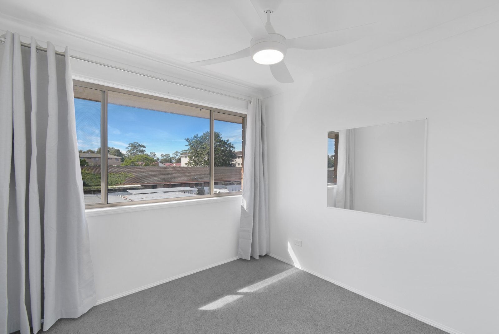 2/104 Kennedy Drive TWEED HEADS 3