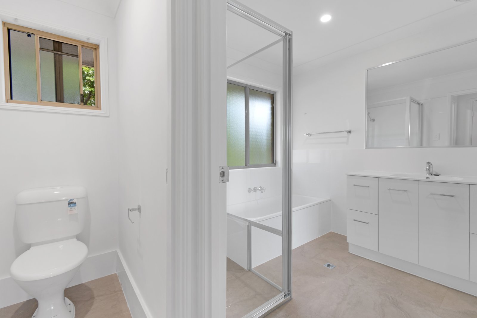 2/104 Kennedy Drive TWEED HEADS 4