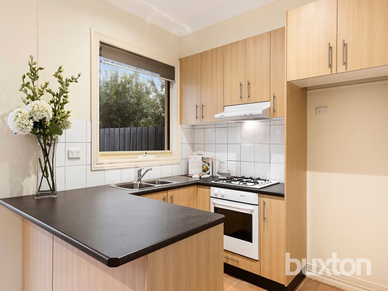 Gallery: 2/104 Parkmore Road