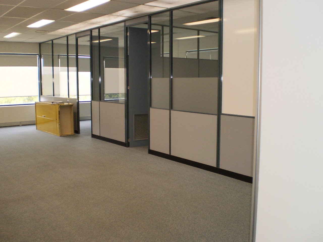 Gallery: 2/1040 Dandenong Road
