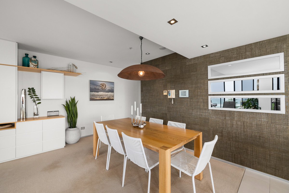 2104/2-14 The Esplanade Burleigh Heads 6