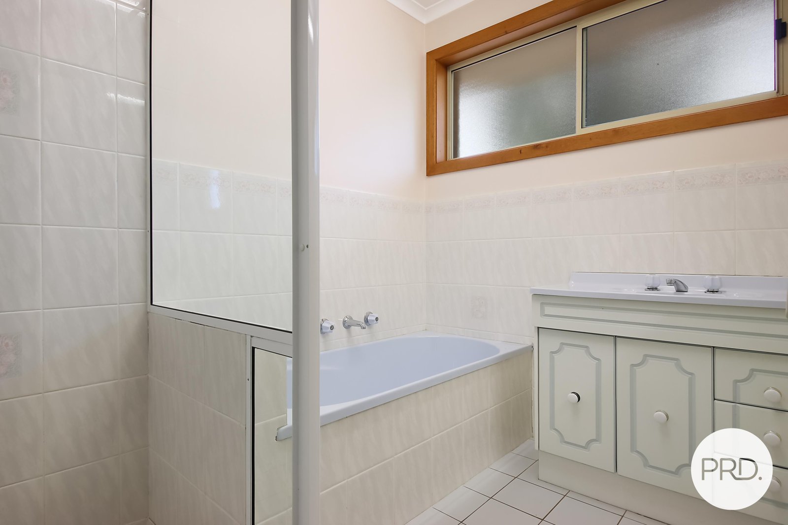 2/1044 Corella Street NORTH ALBURY 9