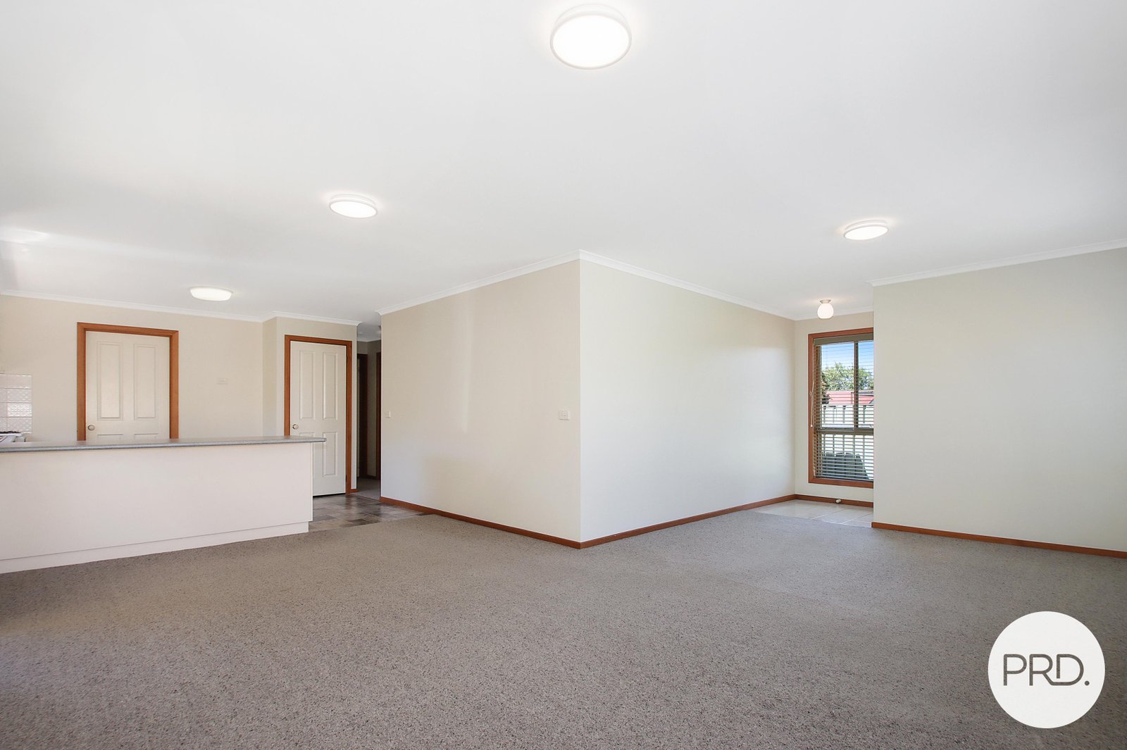 2/1044 Corella Street NORTH ALBURY 4