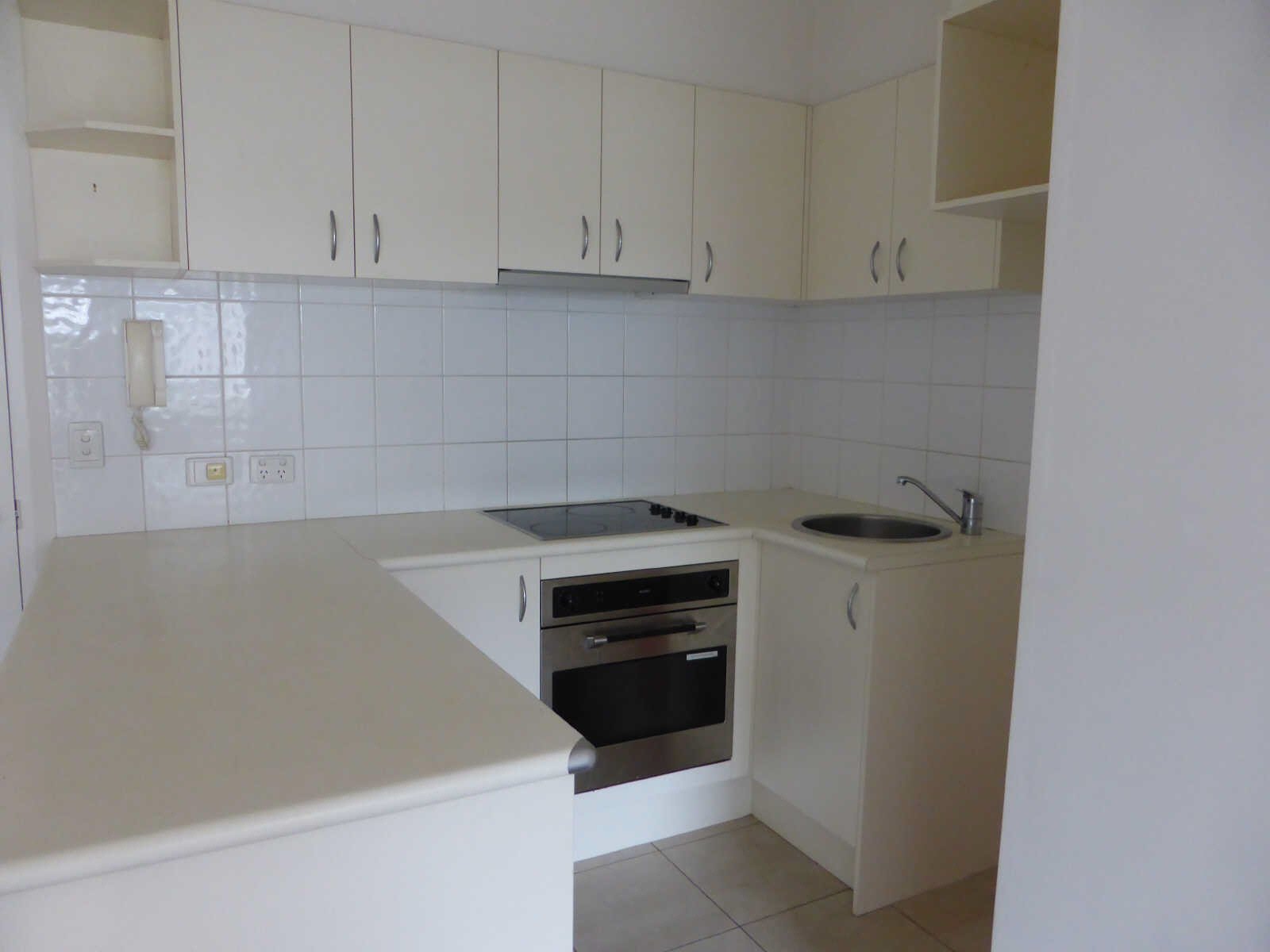 Gallery: 210/445 Royal Parade