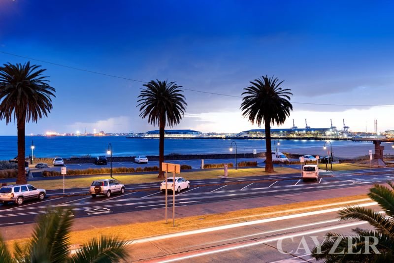 Gallery: 210/49 Beach Street