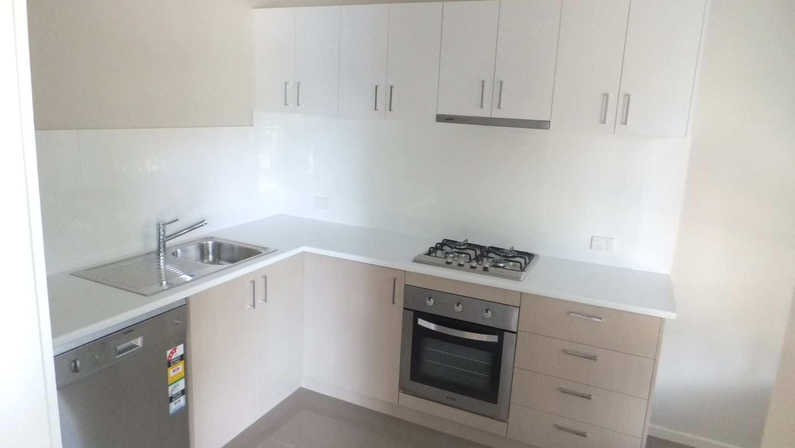 Gallery: 2/105 Atherton Road