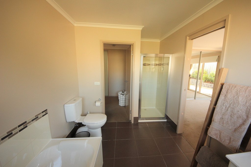 2/105 Bass Street WARRANE 11