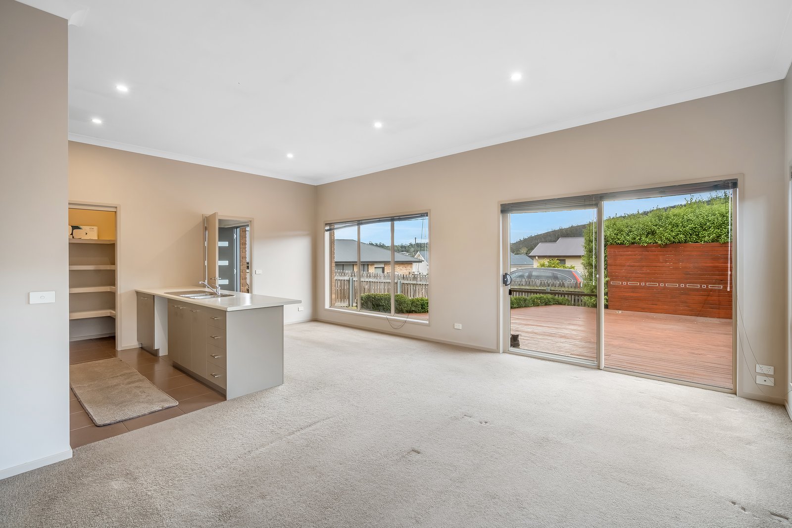 2/105 Bass Street WARRANE 4