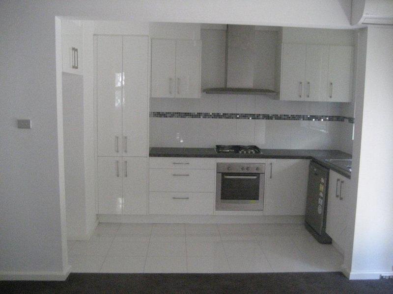 Gallery: 2/105 Park Street