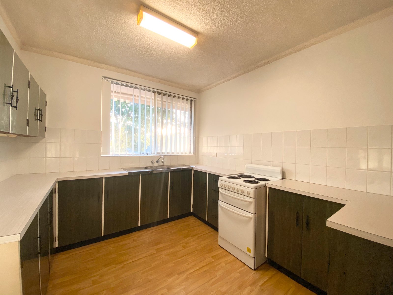 2/105 Soldiers Point Road SOLDIERS POINT 6