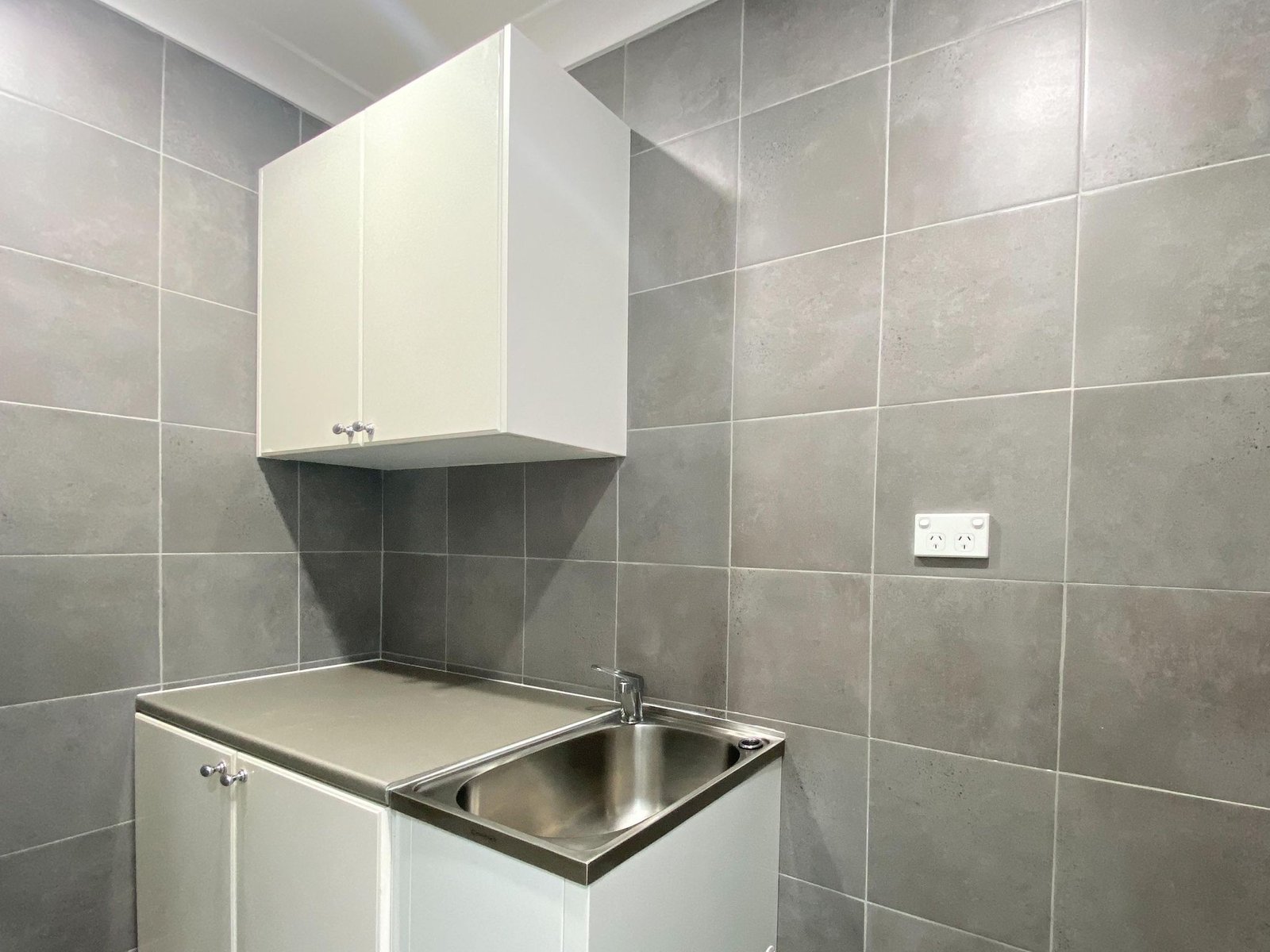 2/105 Stockton Street NELSON BAY 8