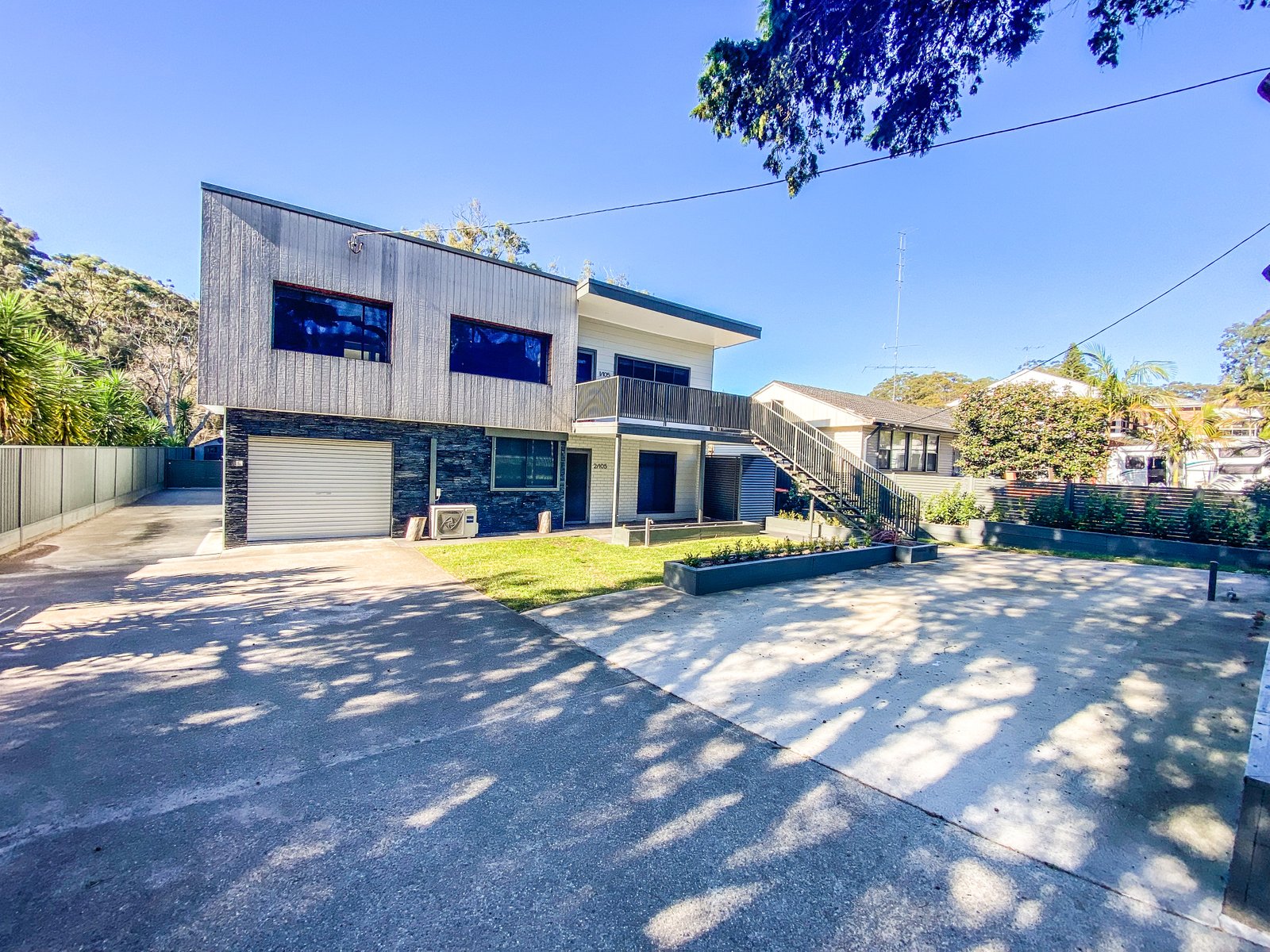 2/105 Stockton Street NELSON BAY 1