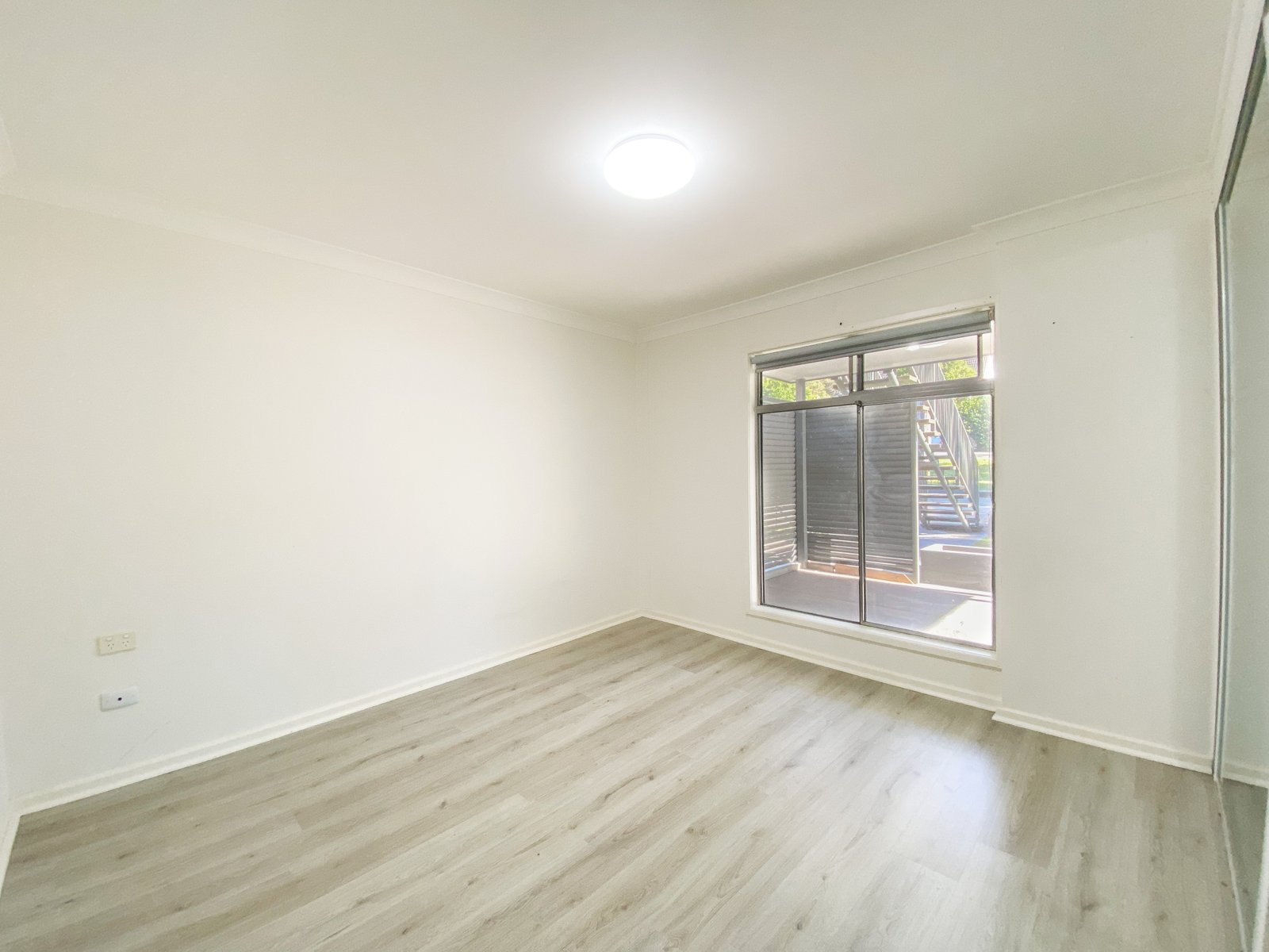 2/105 Stockton Street NELSON BAY 11