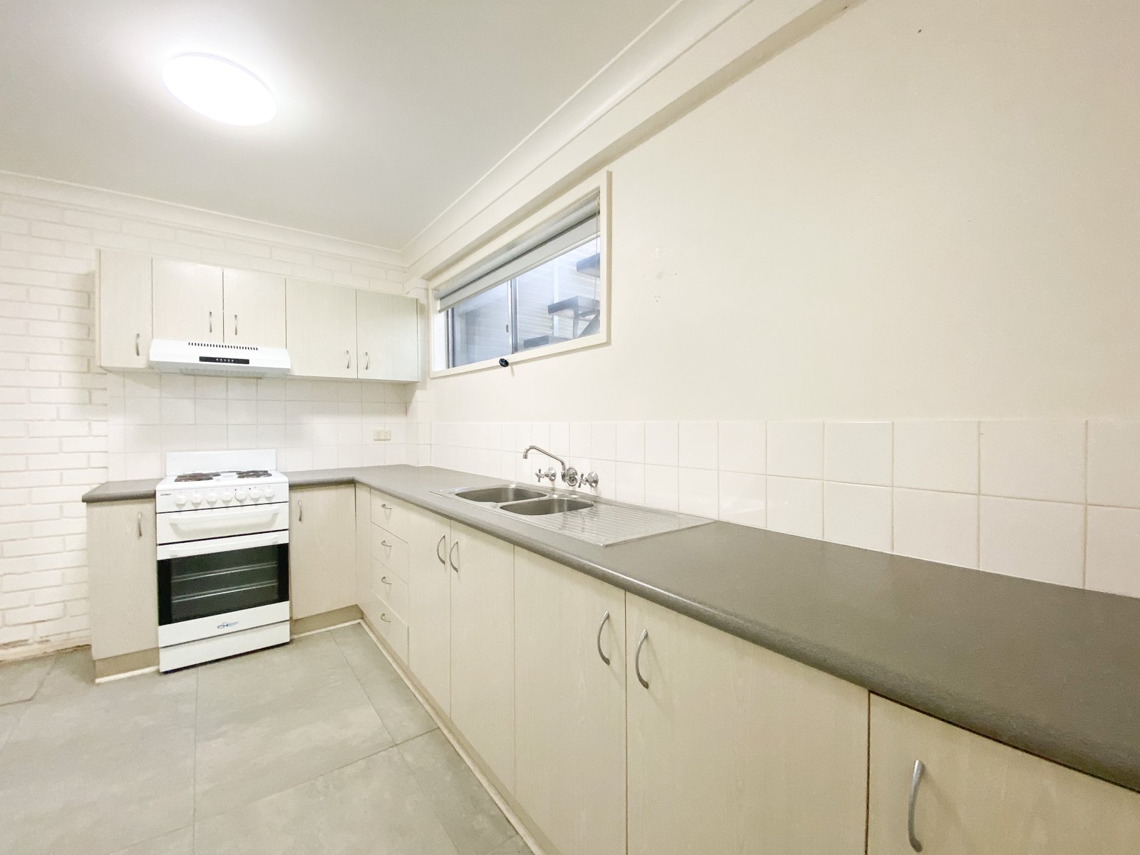 2/105 Stockton Street NELSON BAY 7