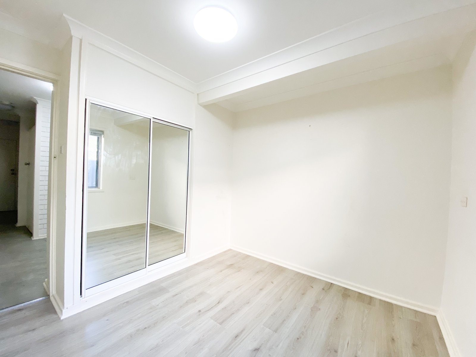 2/105 Stockton Street NELSON BAY 9