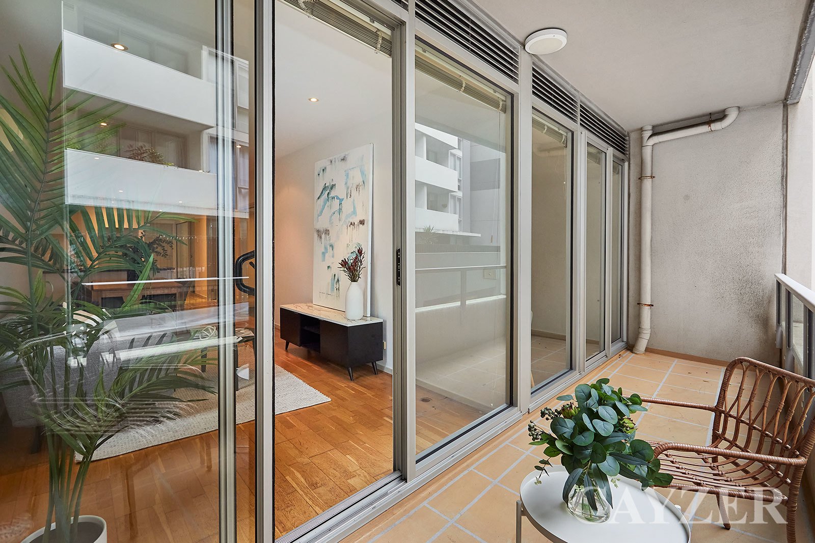 Gallery: 210/54 Nott Street