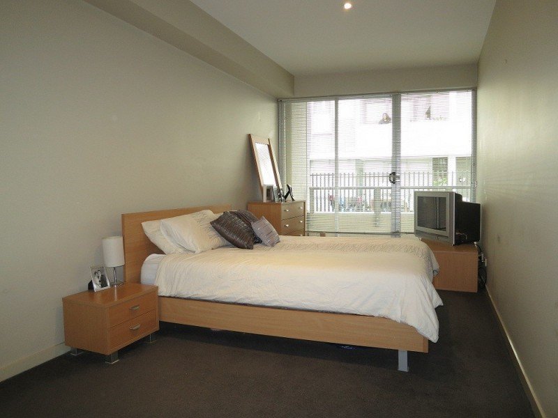 Gallery: 210/54 Nott Street