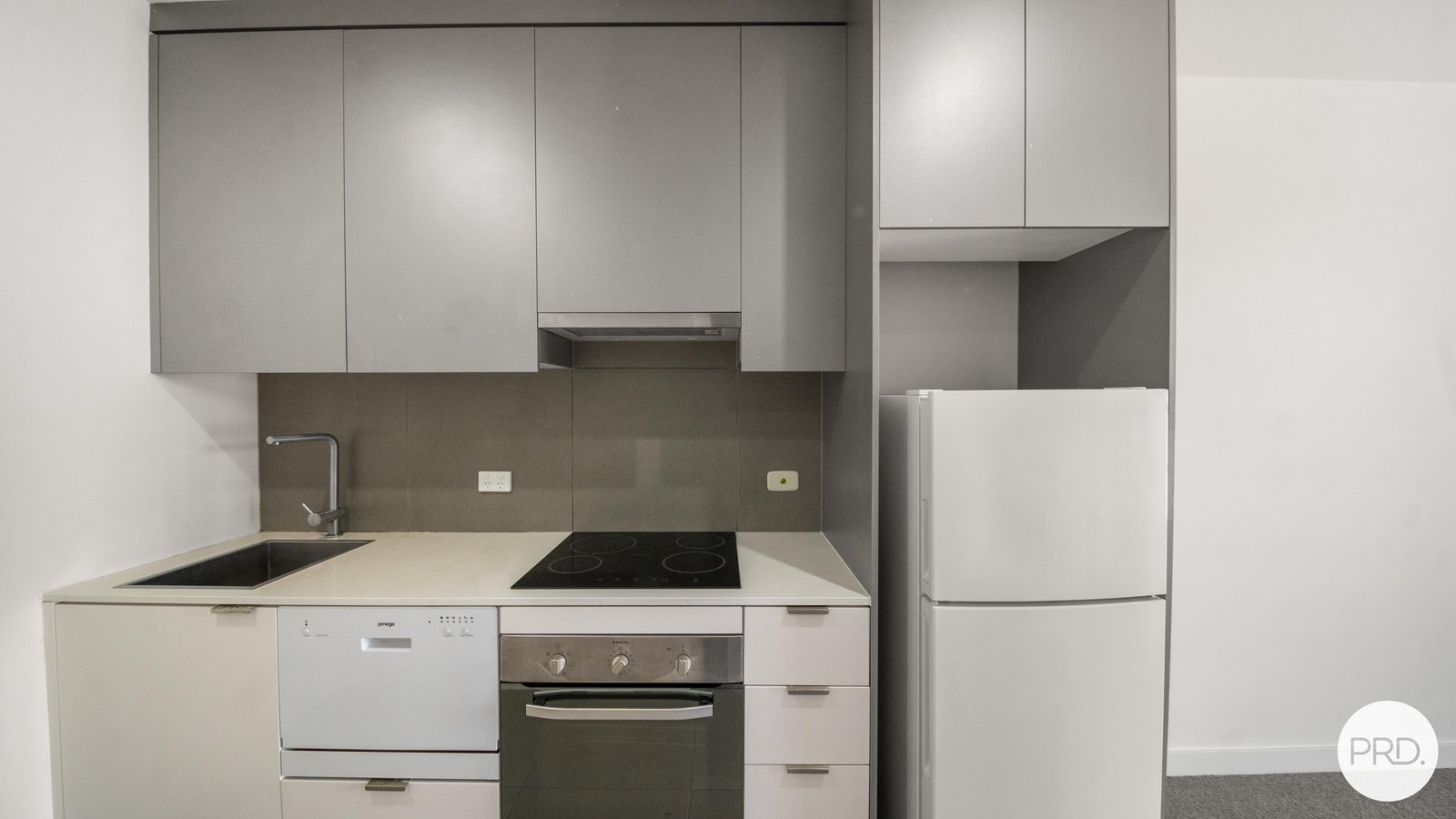 2105/557 Little Lonsdale Street MELBOURNE 7