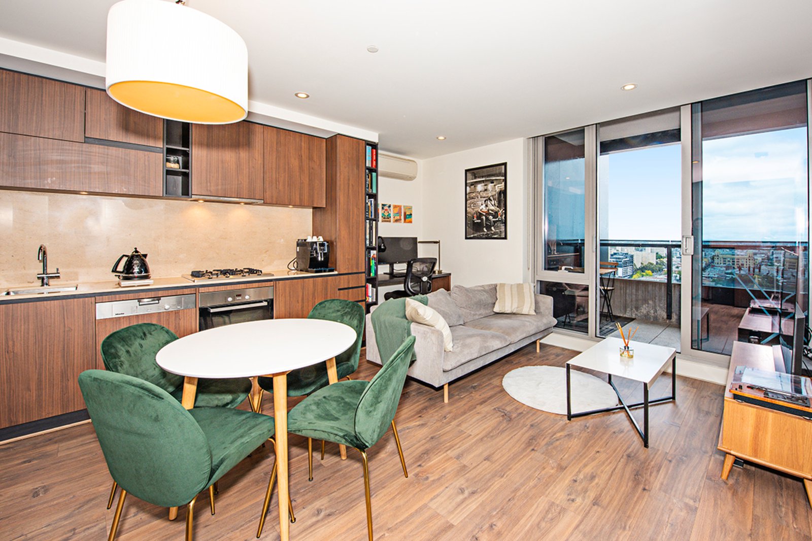 Gallery: 2106/229 Toorak Road