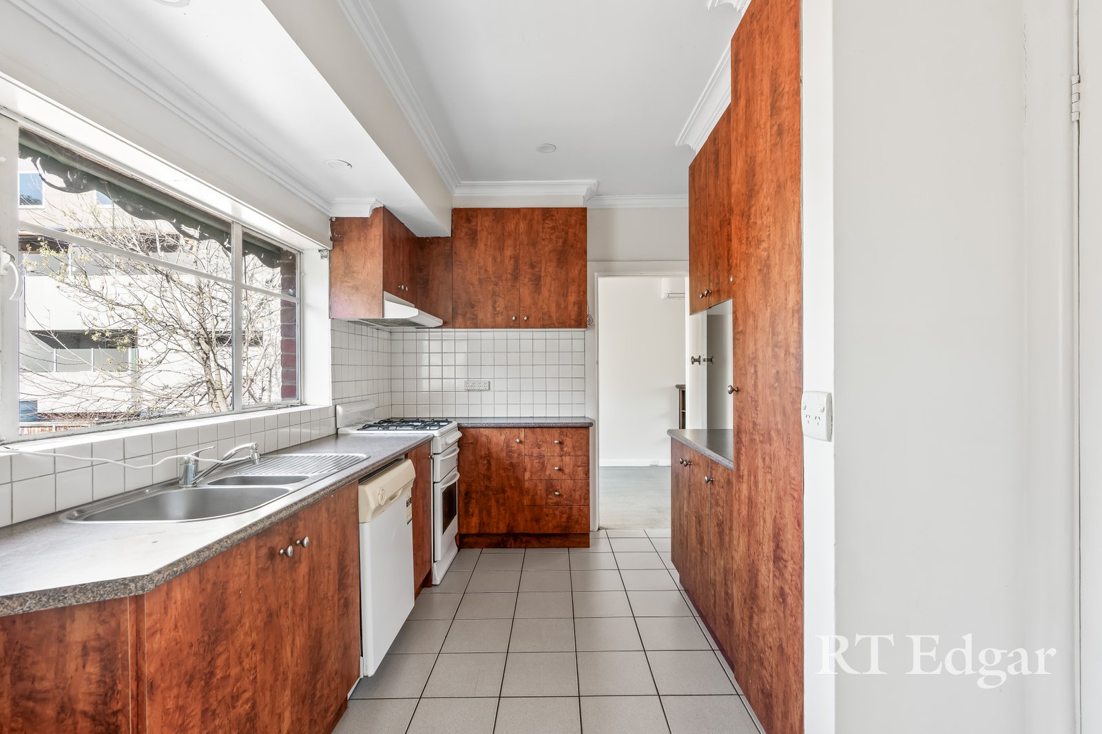 Real Estate and Property in 2/1066 Burke Road, Balwyn North, VIC