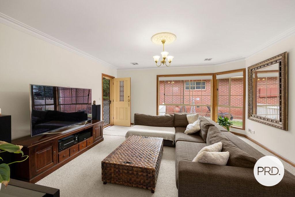 2/1070 Bunton Street NORTH ALBURY 6