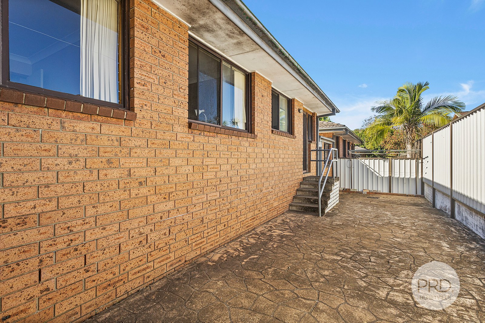 2/108-110 Arcadia Street PENSHURST 8