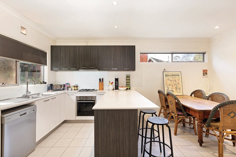 Gallery: 2/108 Central Springs Road
