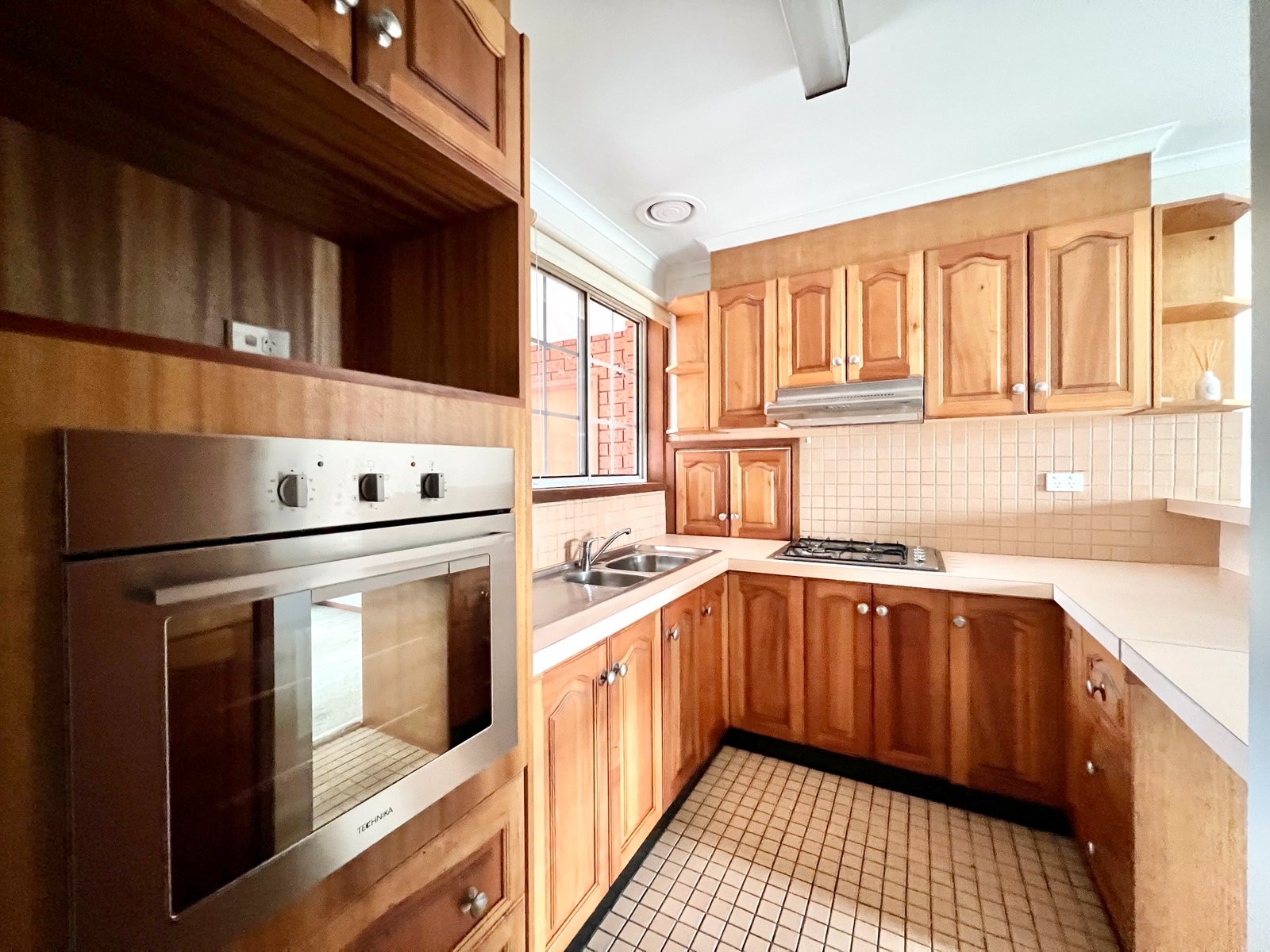 Gallery: 2/108 Wilsons Road