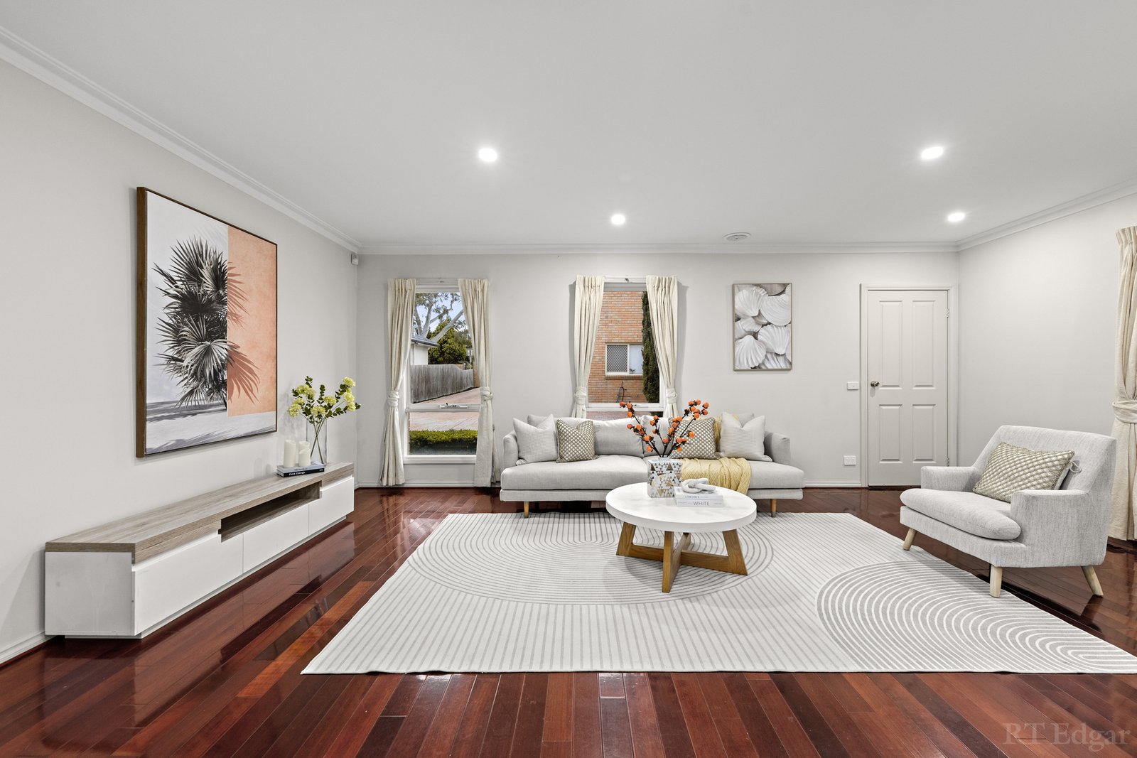 Real Estate and Property in 2/1080 Doncaster Road, Doncaster East, VIC