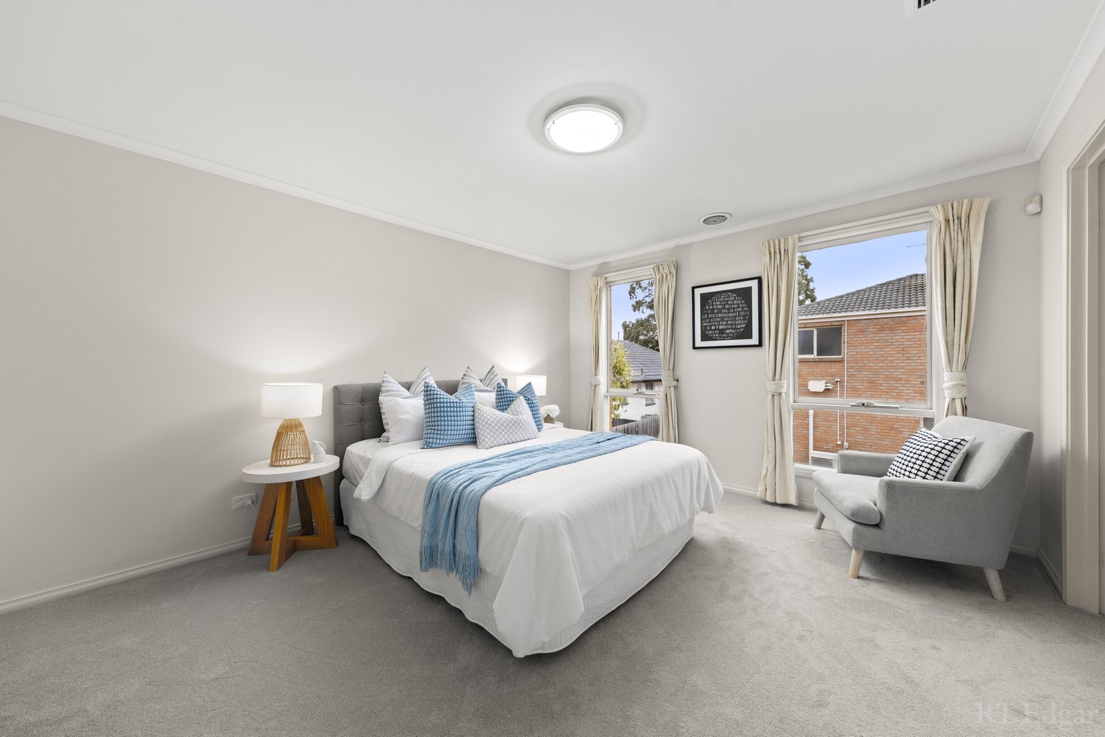 Real Estate and Property in 2/1080 Doncaster Road, Doncaster East, VIC