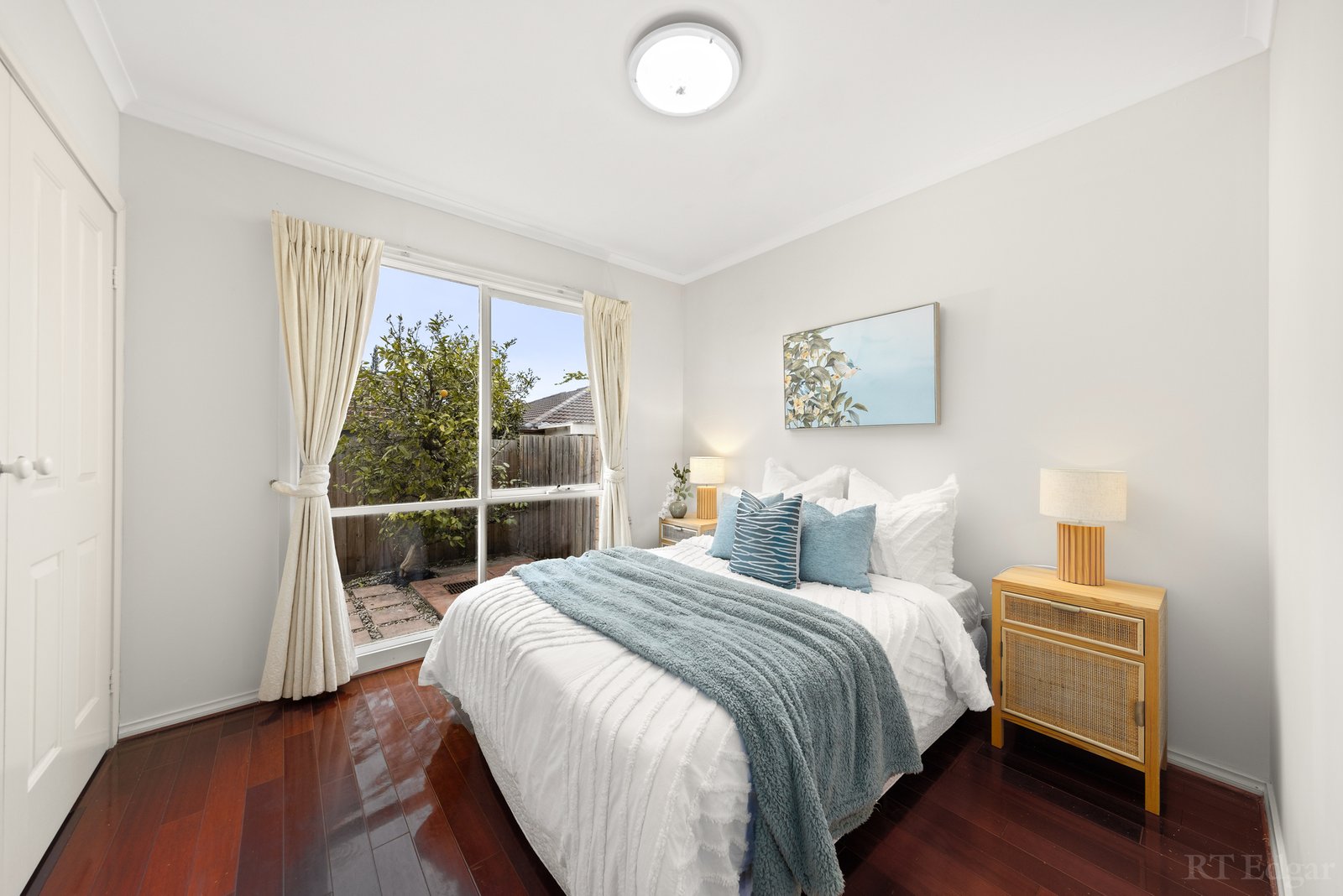 Real Estate and Property in 2/1080 Doncaster Road, Doncaster East, VIC