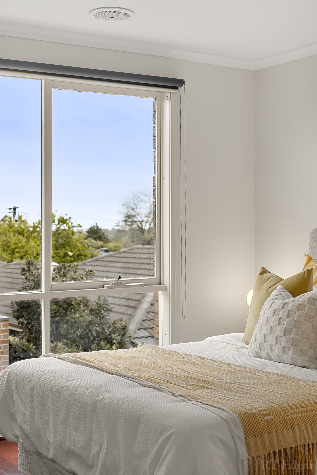 Real Estate and Property in 2/1080 Doncaster Road, Doncaster East, VIC